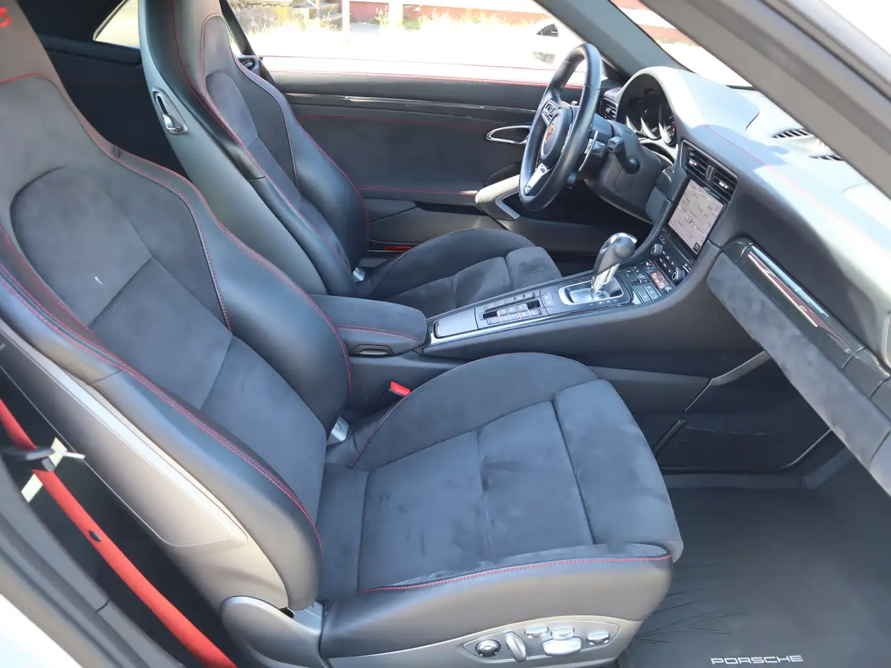 Porsche 911 снимка Porsche 911