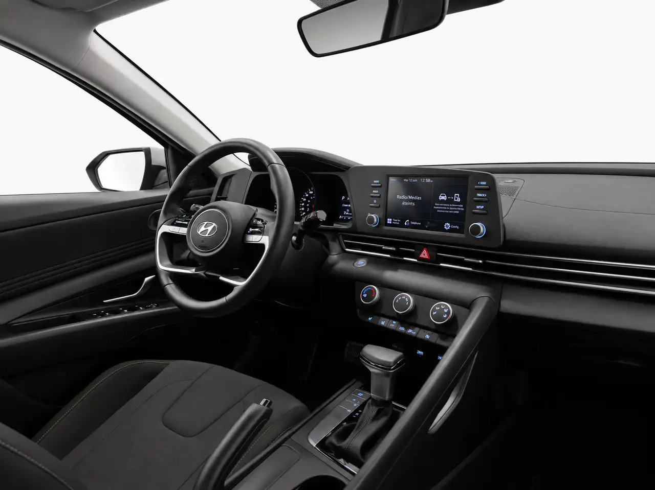 Hyundai ELANTRA photo Hyundai ELANTRA