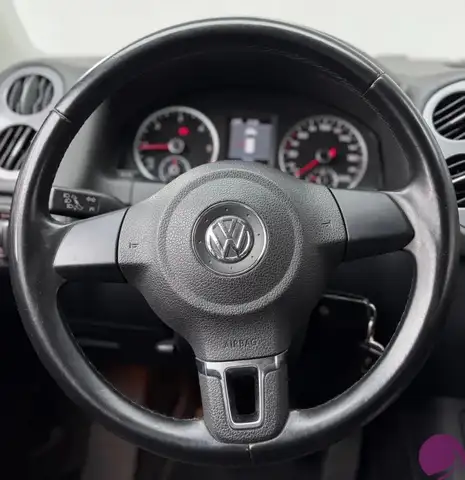 Volkswagen Tiguan view 9