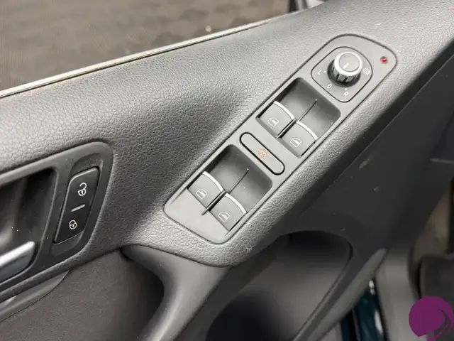 Volkswagen Tiguan view 18