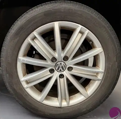 Volkswagen Tiguan view 20