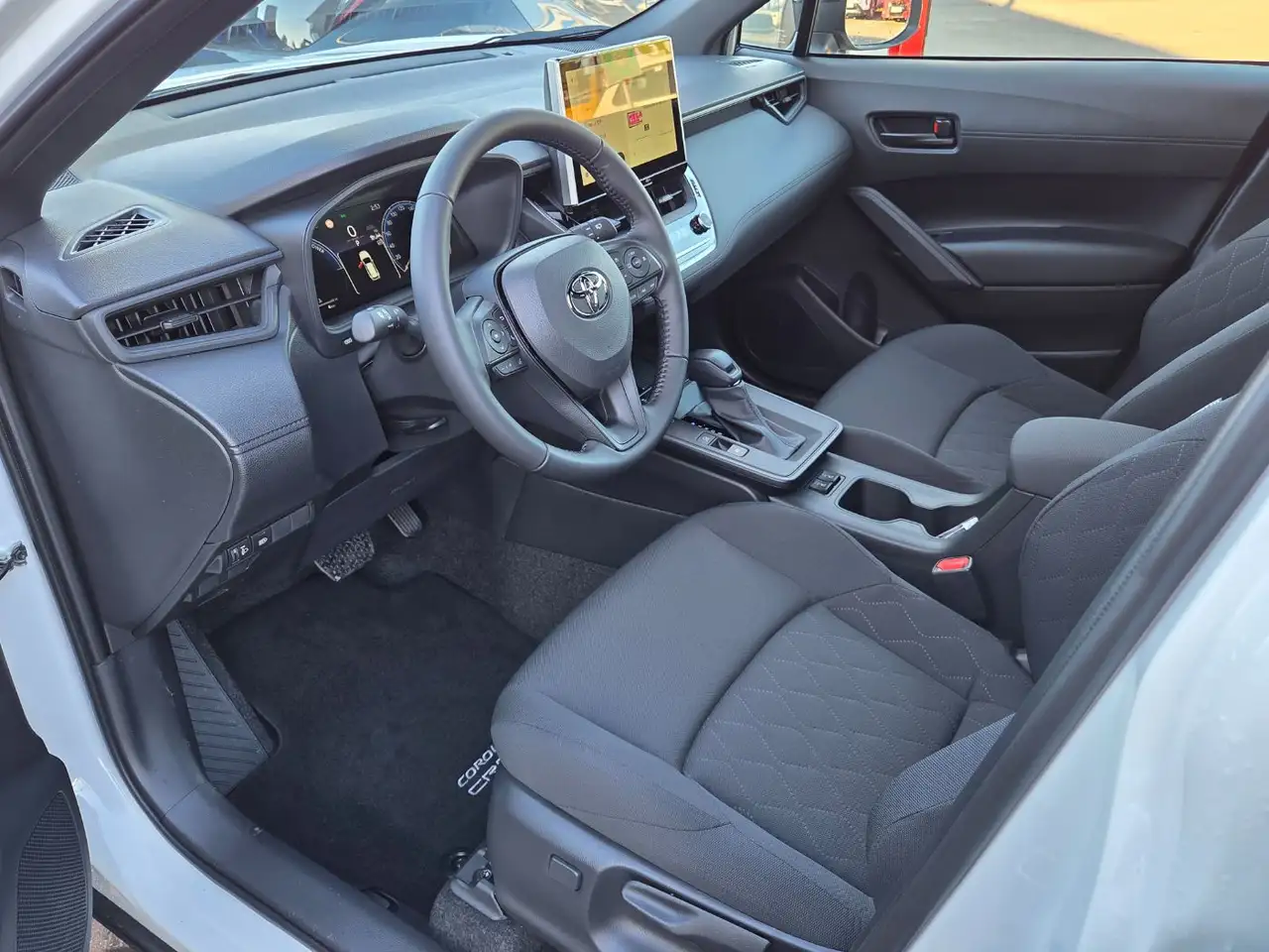 Toyota Corolla Cross 1,8 Hybrid Comfort 8