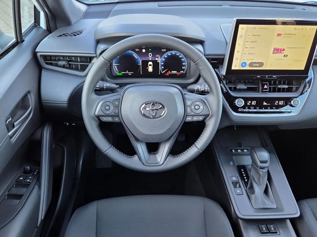 Toyota Corolla Cross 1,8 Hybrid Comfort 9