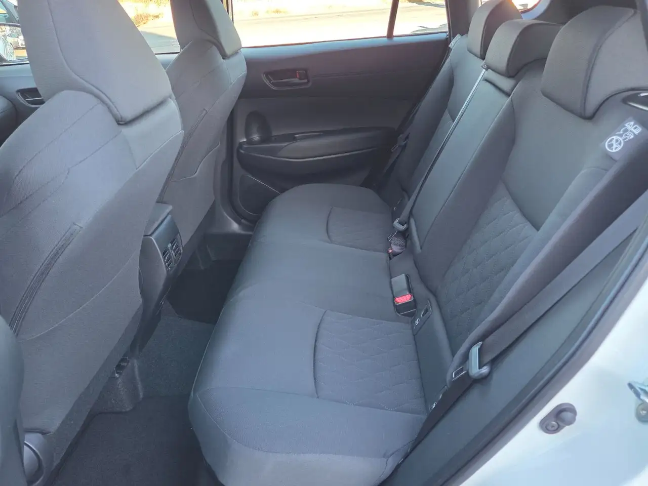 Toyota Corolla Cross 1,8 Hybrid Comfort 10
