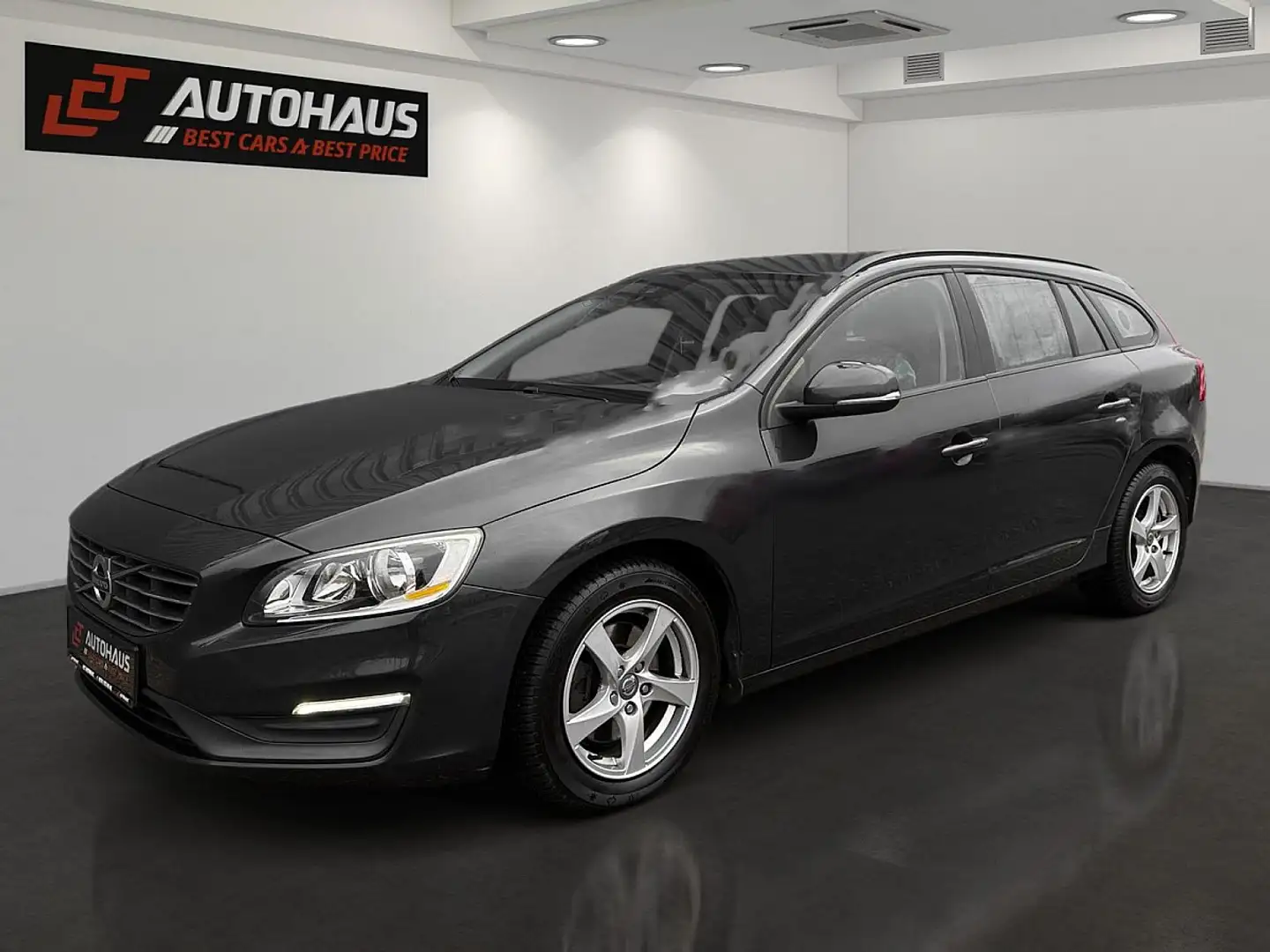 Volvo V60 D3 Kinetic|1.BESITZ | GUTER ZUSTAND | Grau - 1