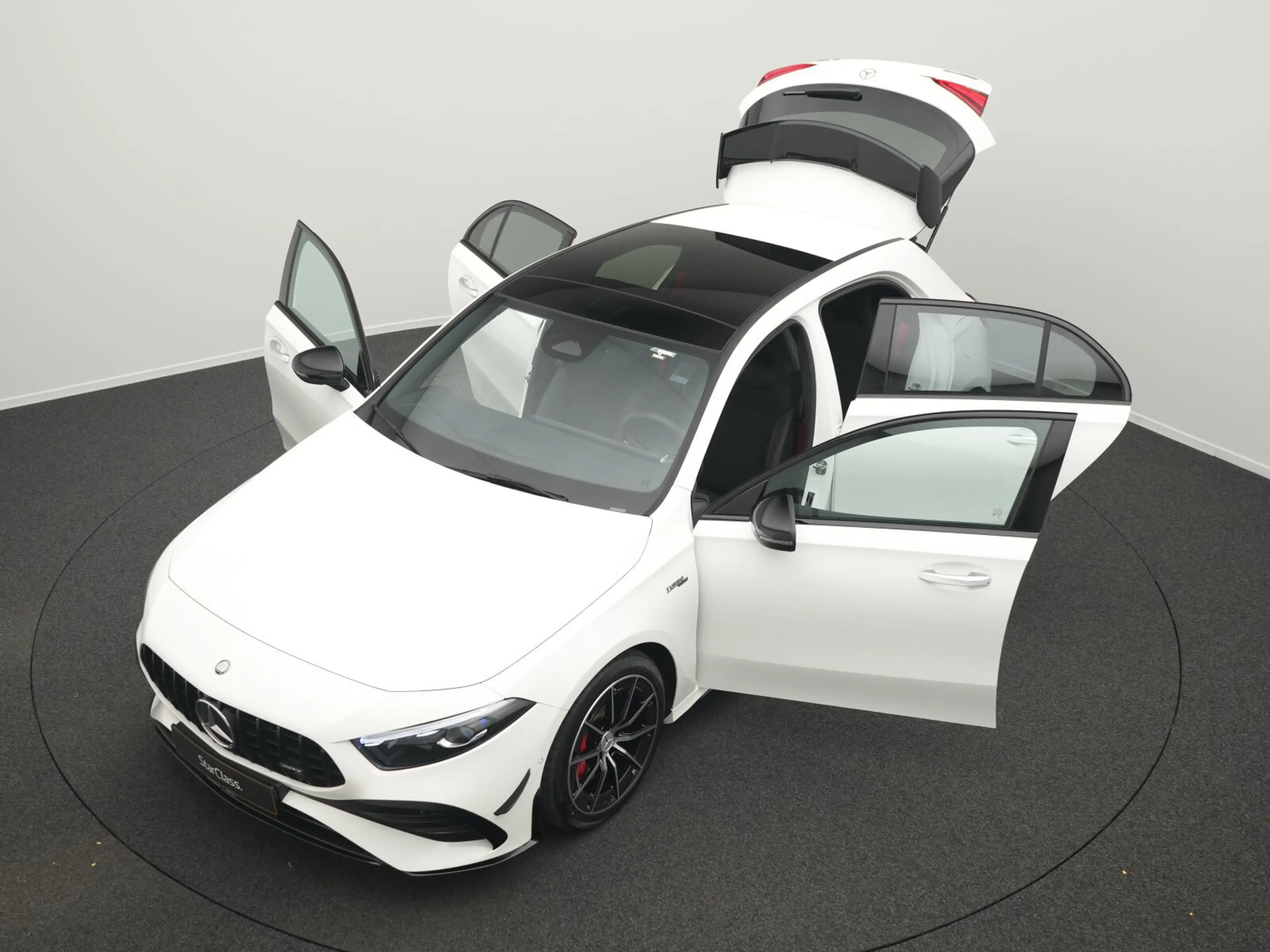 Mercedes-Benz A 35 AMG A 35 AMG 4M Multi+Pano+Night+Totw Advanced Plus — photo 14
