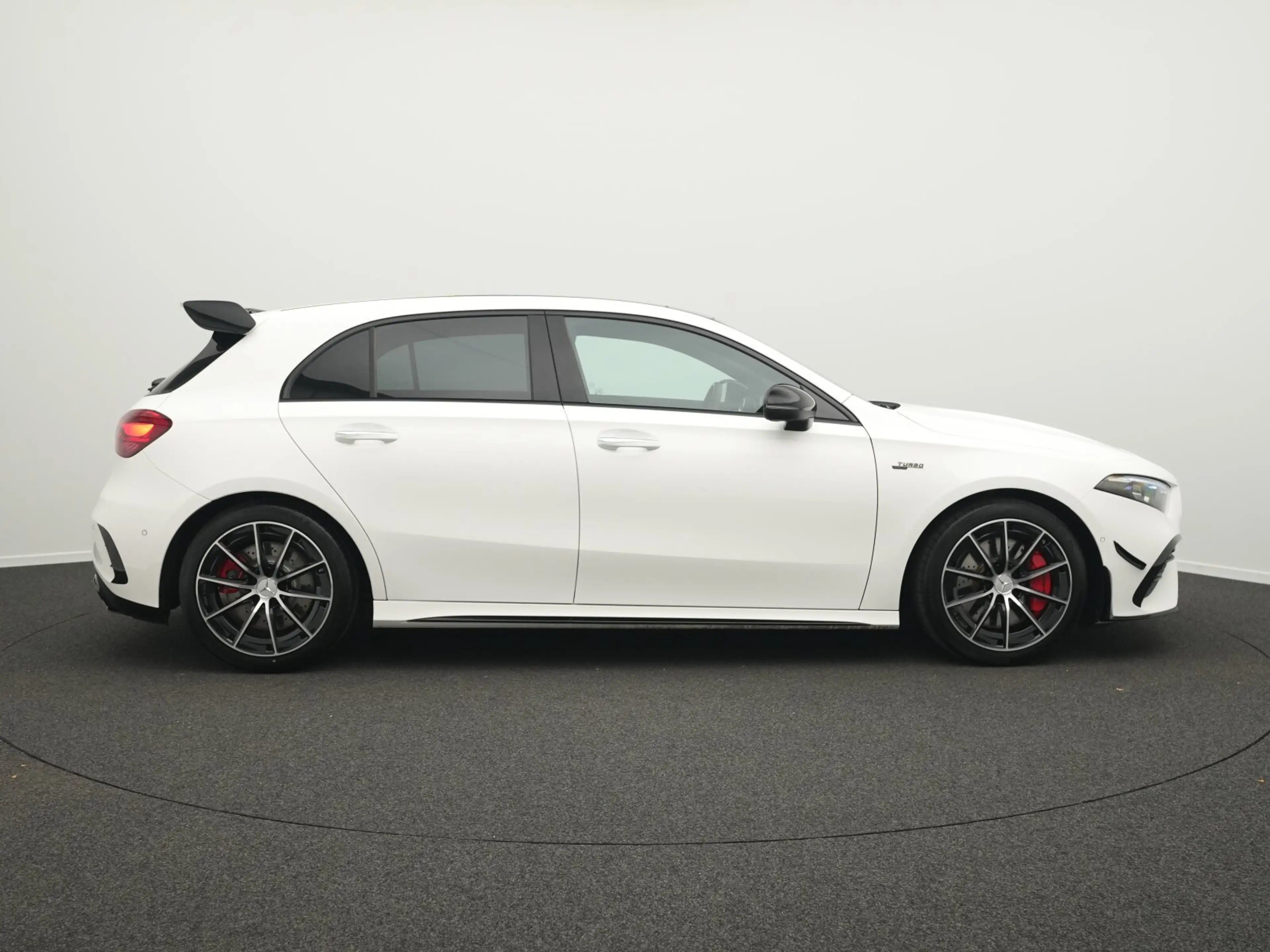 Mercedes-Benz A 35 AMG A 35 AMG 4M Multi+Pano+Night+Totw Advanced Plus — photo 5