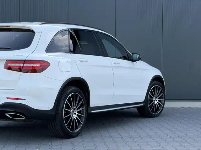 Mercedes-Benz GLC view 5