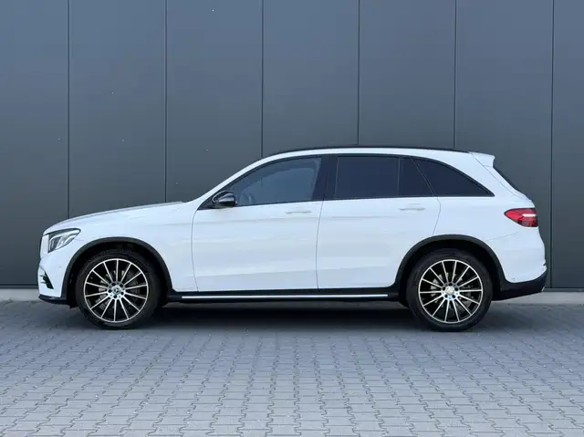 Mercedes-Benz GLC view 9