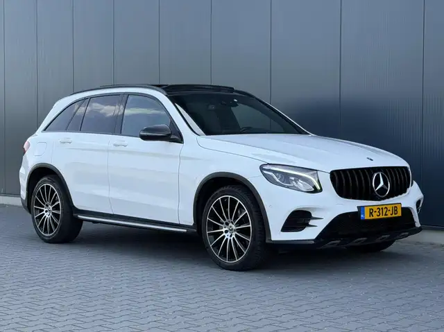 Mercedes-Benz GLC view 10