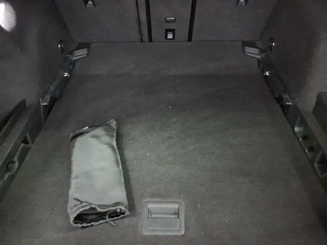 Volkswagen Passat view 15