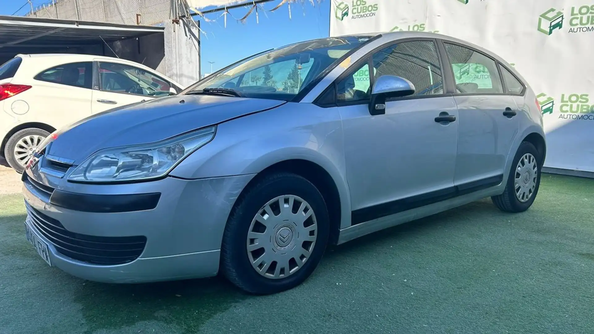 Citroen C4 1.4 16v LX Gris - 1