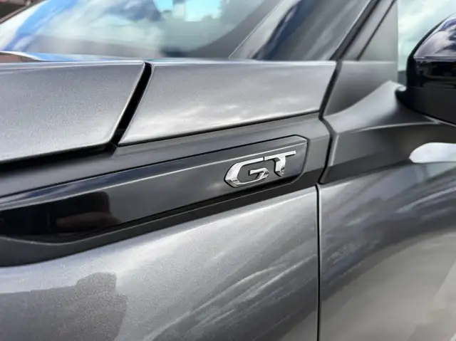 Peugeot 2008 view 13