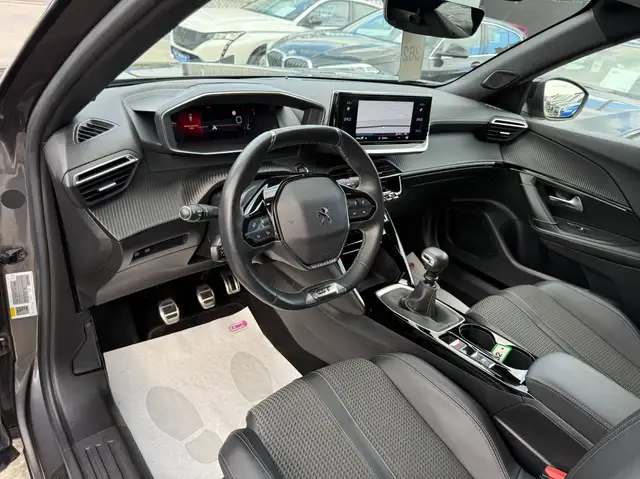 Peugeot 2008 view 15