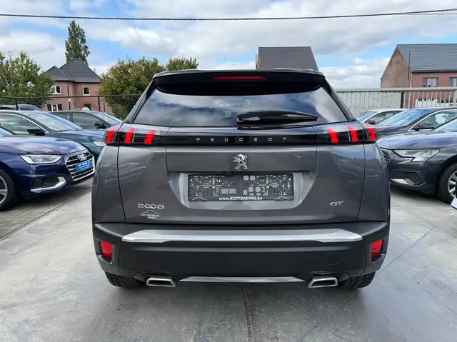 Peugeot 2008 view 6