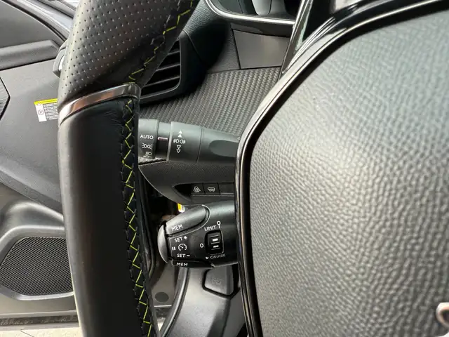 Peugeot 2008 view 19