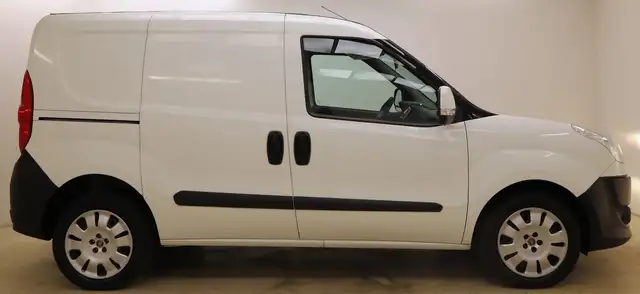 Fiat Doblo view 4