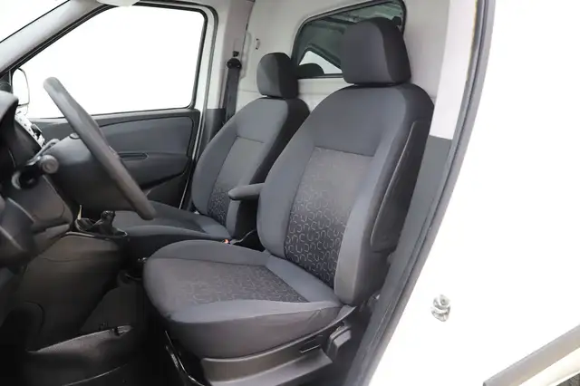 Fiat Doblo view 9