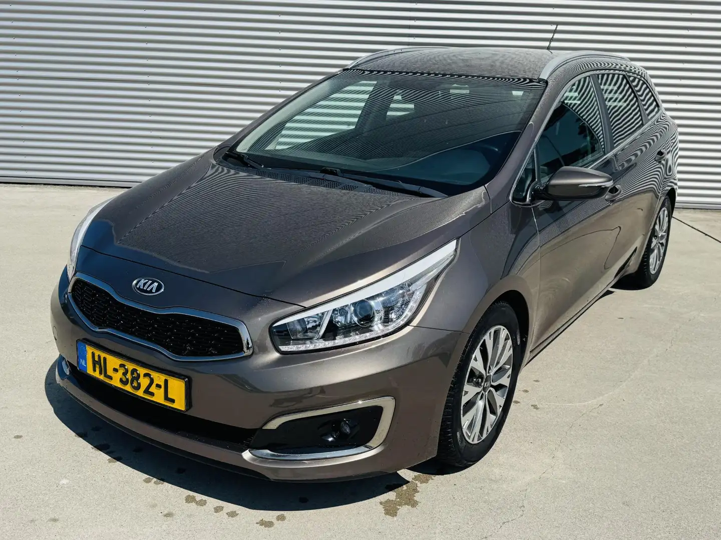 Kia Ceed SW / cee'd SW Sportswagon 1.6 GDI DynamicLine Trekhaak | Clima | Bruin - 2