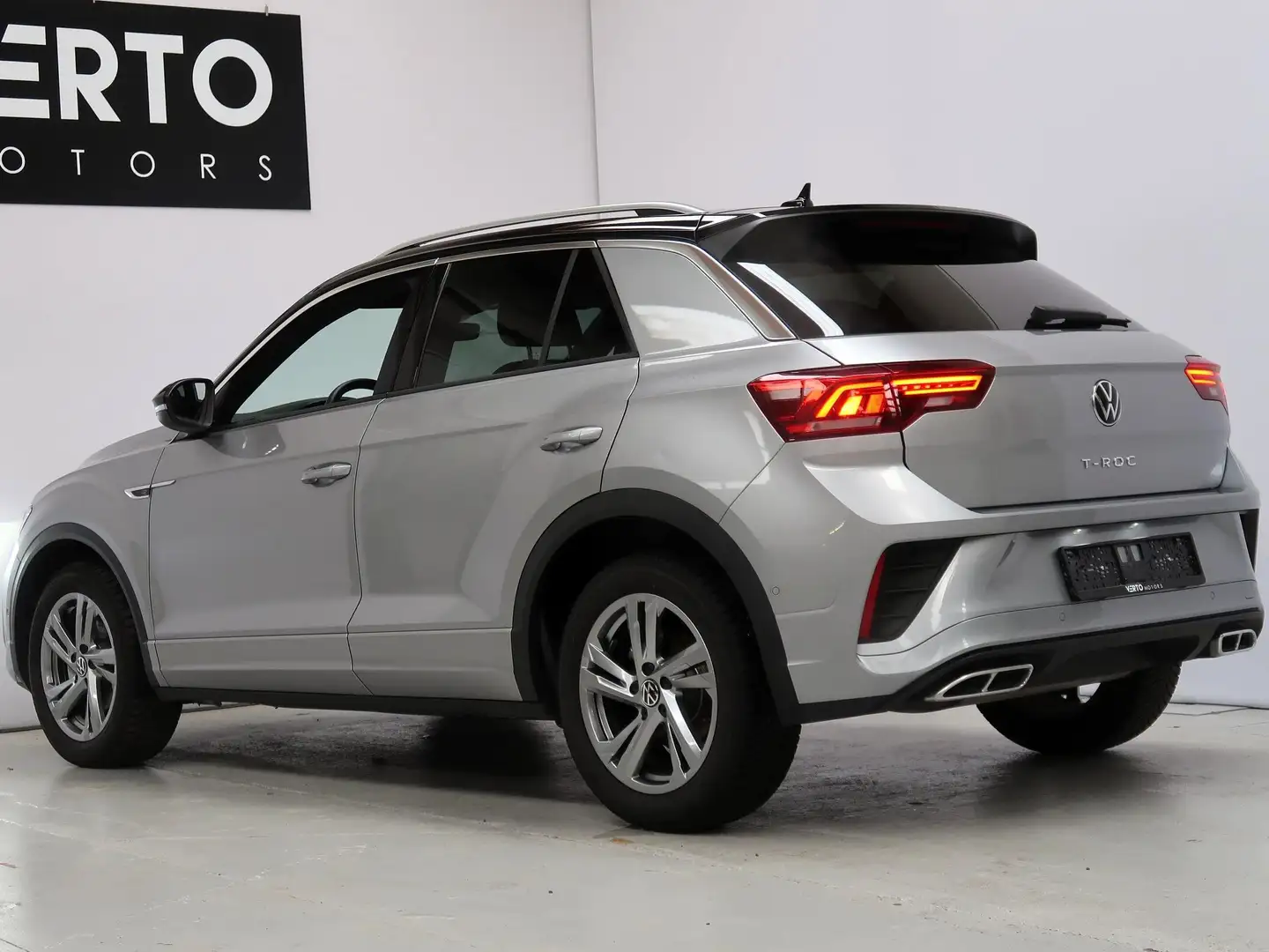 Volkswagen T-Roc T-Roc 1.5 TSI OPF DSG R-Line Silber - 1