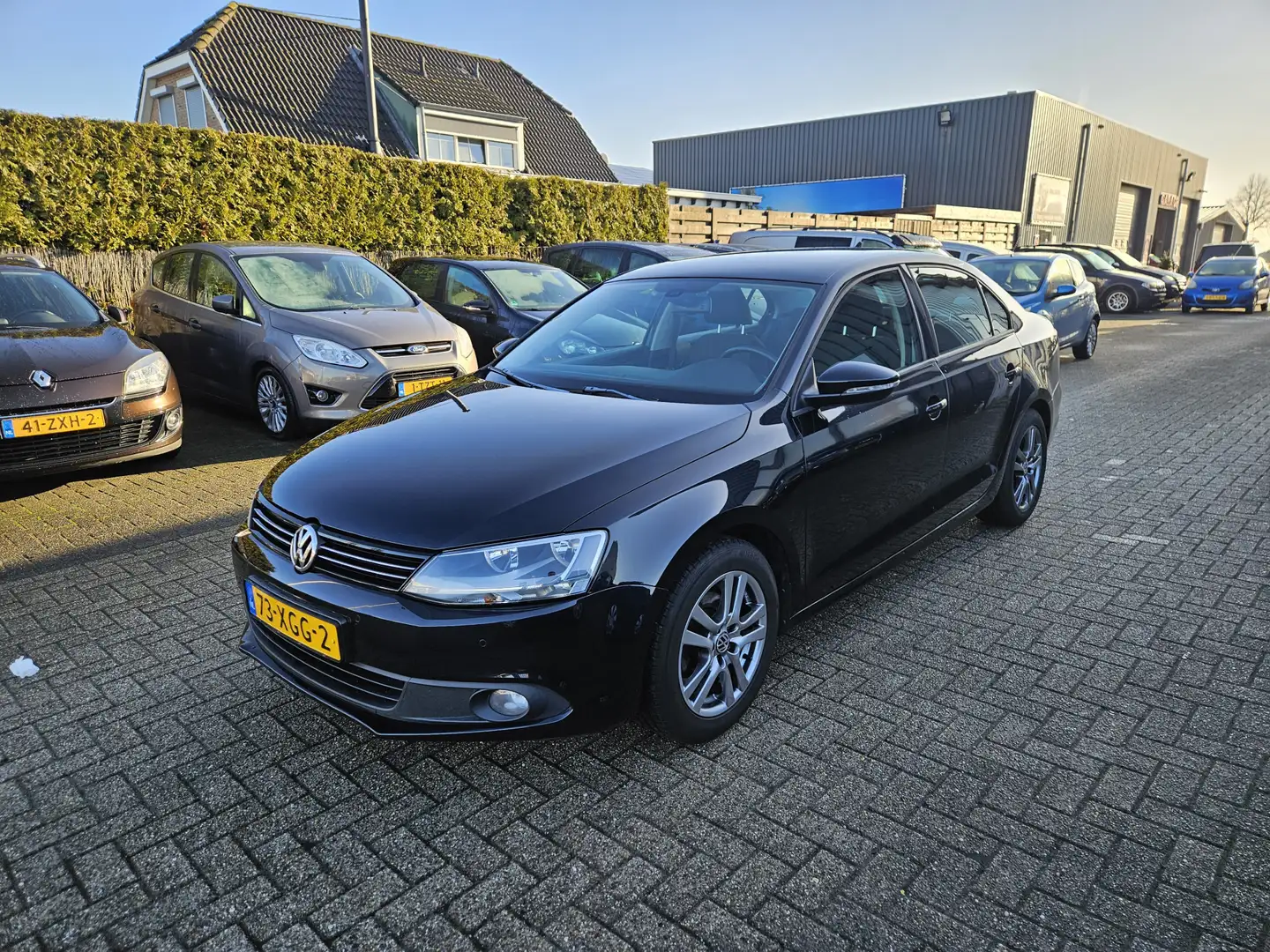 Volkswagen Jetta 1.2 TSI Comfort Executive Line Schwarz - 1