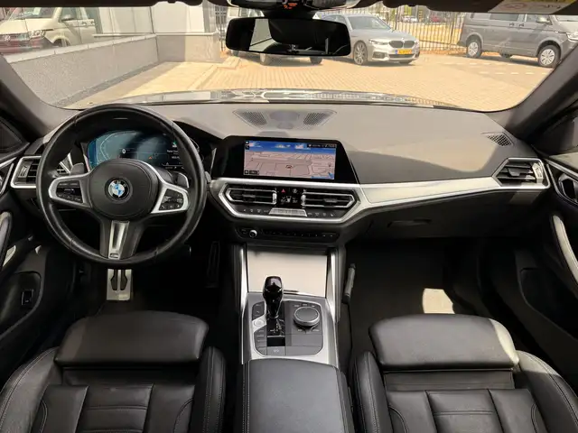 BMW 4 Series view 18
