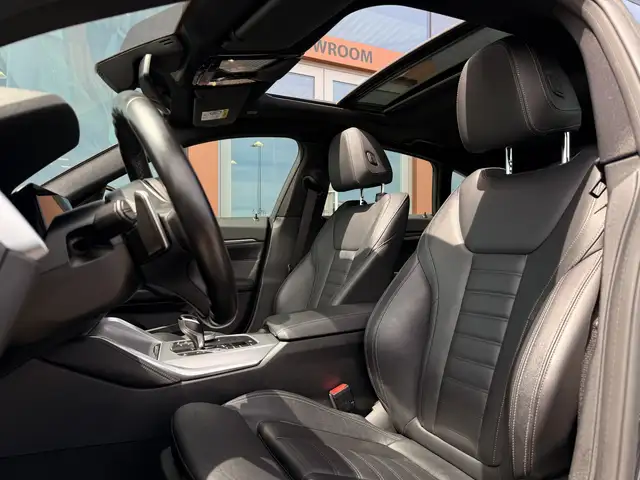 BMW 4 Series view 4