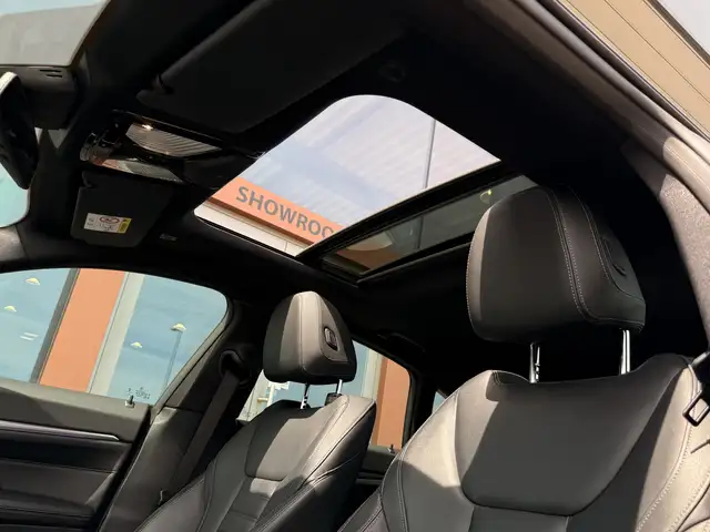 BMW 4 Series view 5