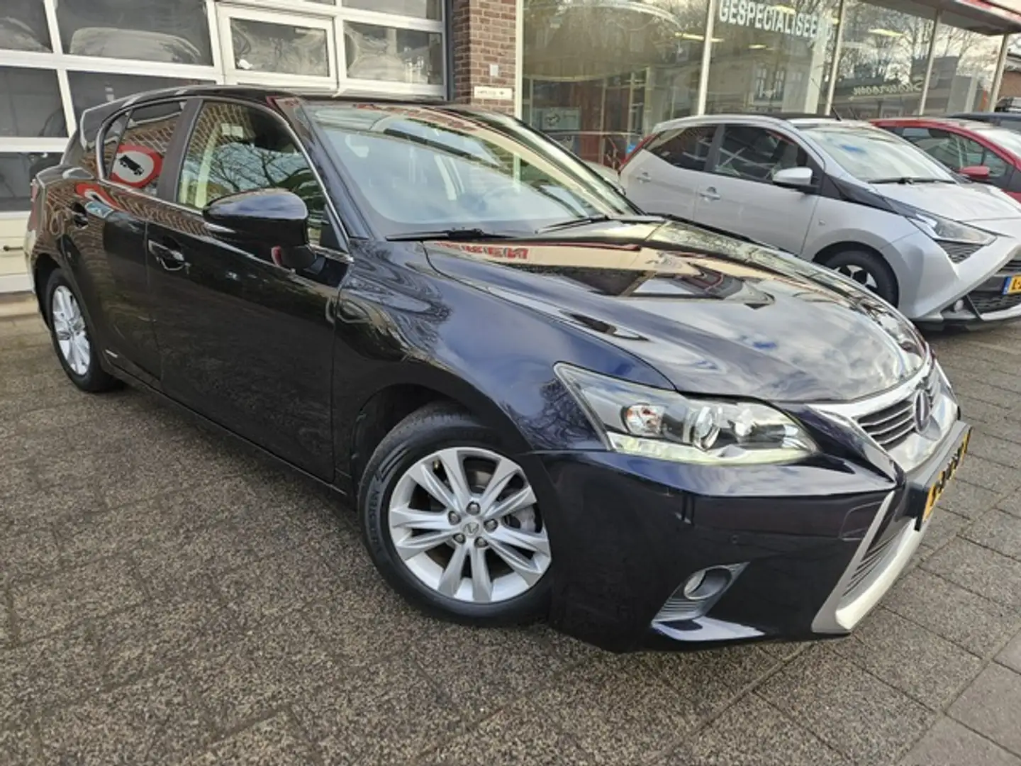 Lexus CT 200h Business Line Glazen kanteldak/Navi/Pdc Negro - 2