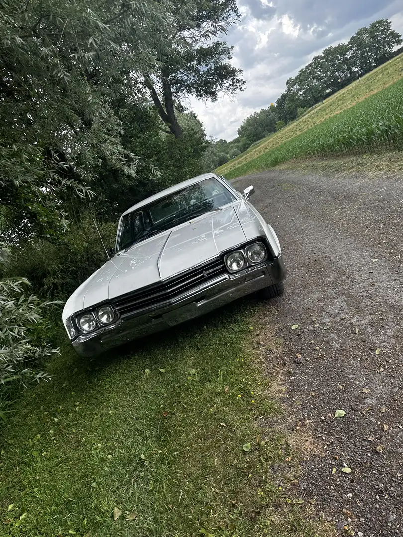 Oldsmobile - 2