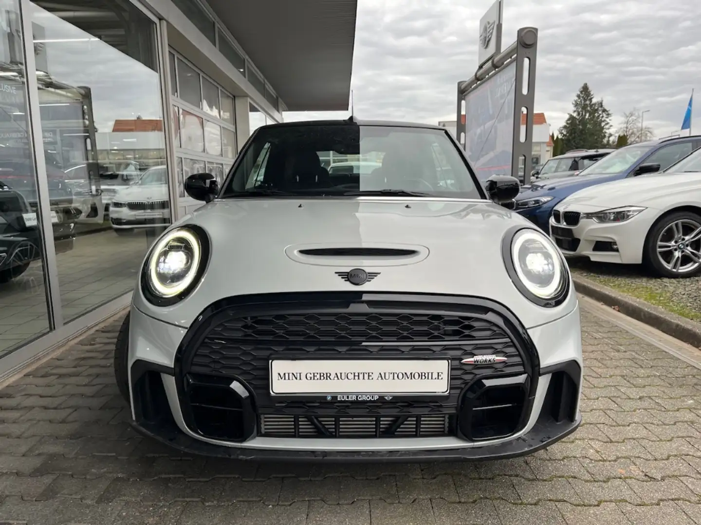 MINI Cooper S Cabrio A JCW Leder LED PDC 2-Z-Klimaautom DAB SHZ DAB+ Argent - 2