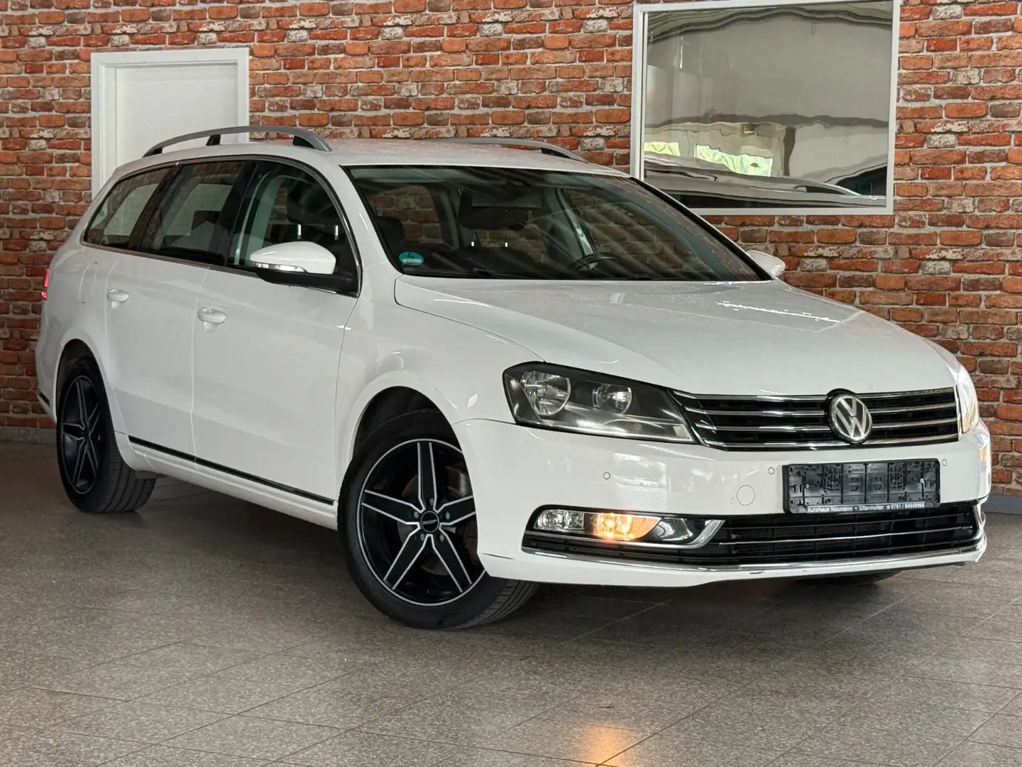 Volkswagen Passat Variant Highline-4Motion-DSG-AHK-Navi Blanc - 1