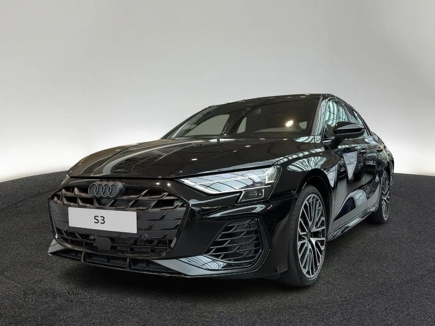 Audi S3 TFSI 245(333) kW(PS) S tronic Zwart - 1