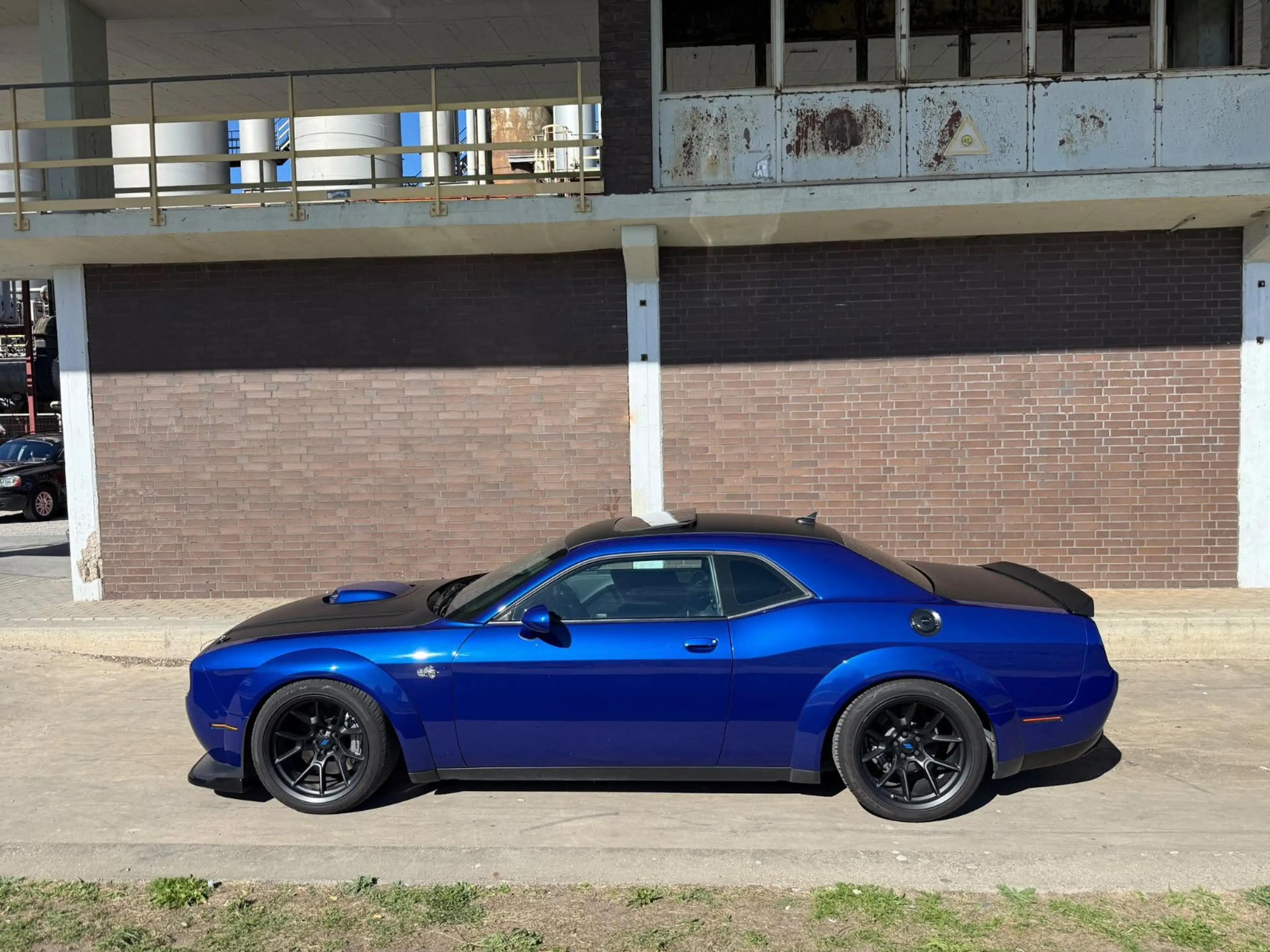 Dodge Challenger 6.4 50th Shaker SRT*SCAT*WIDE BODY* — photo 7