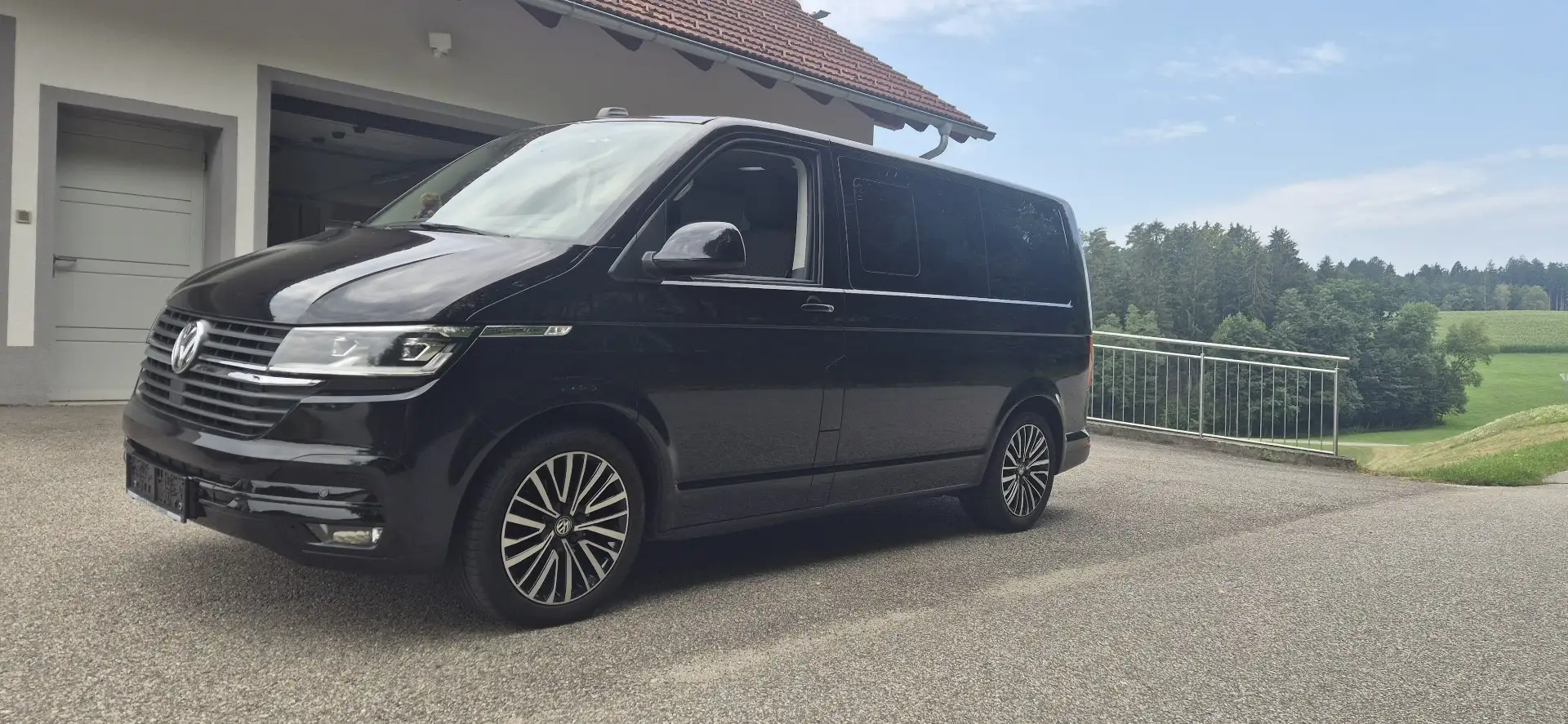 Volkswagen T6.1 Multivan Trendline - 2