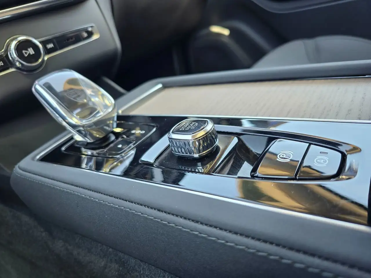 Volvo XC90 снимка Volvo XC90