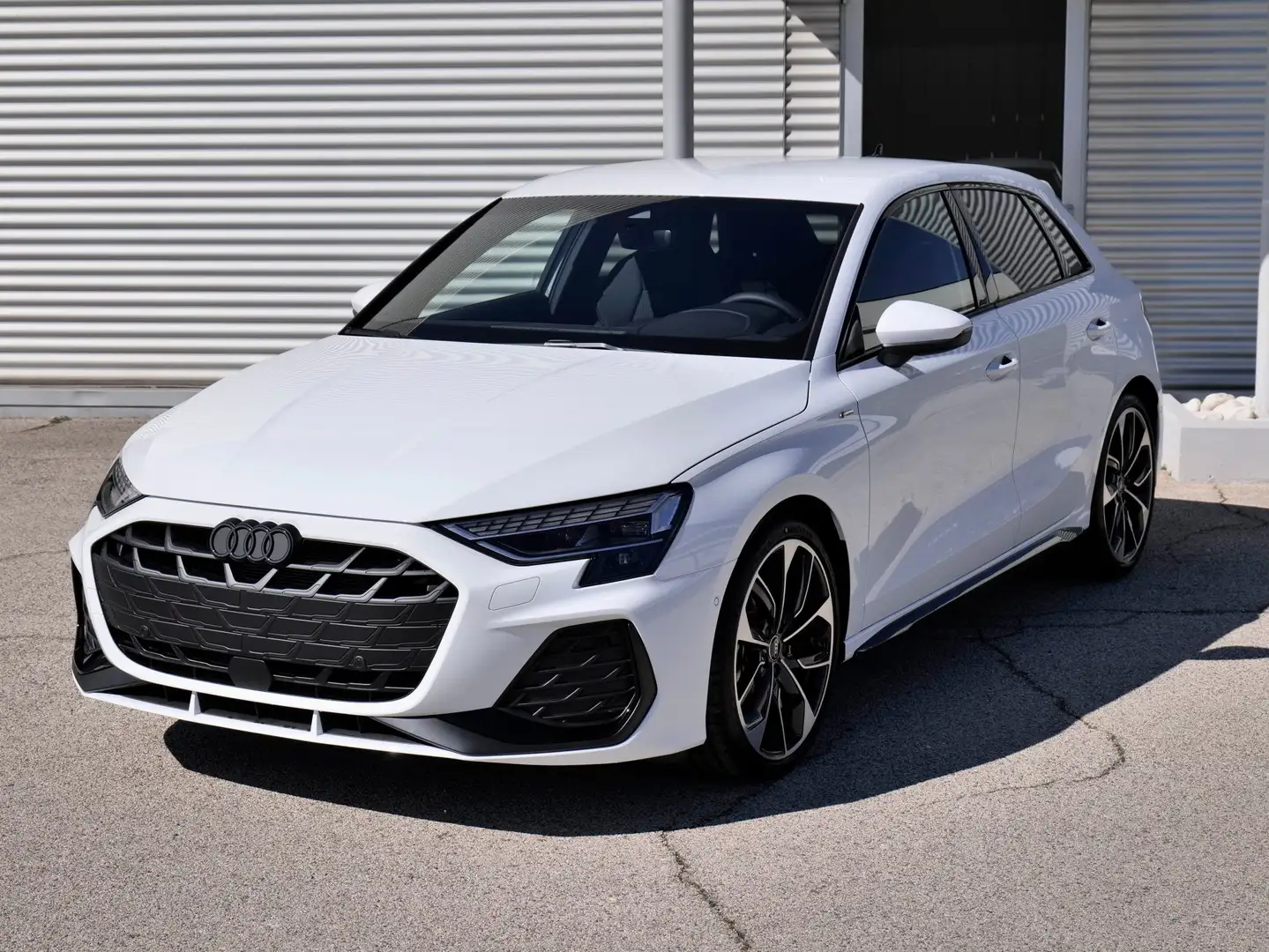 Audi A3 Sportback 2.0 (35) Tdi 150cv S-tr. S-line edition Bianco - 1