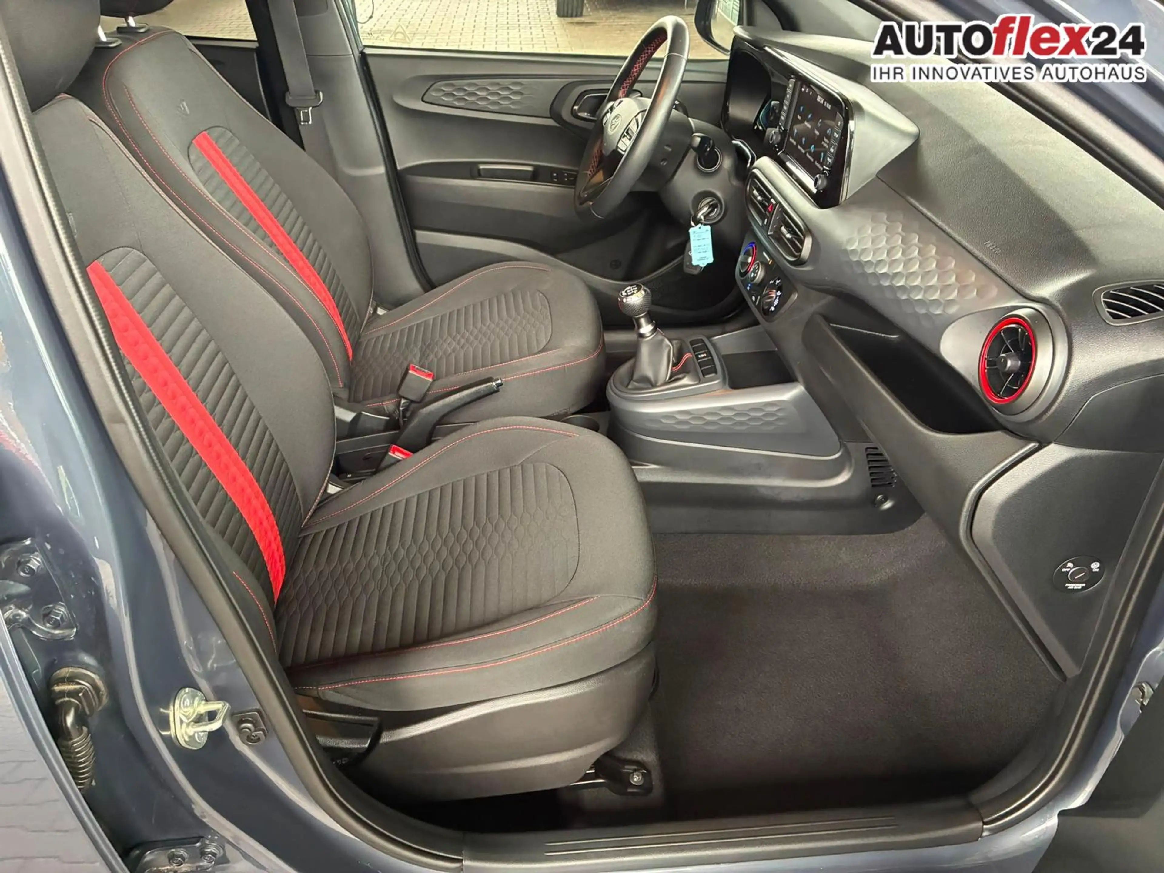 Hyundai i10 MPI 1.2 79PS N-Line / CarPlay Navi Kamera Tempo... — photo 9
