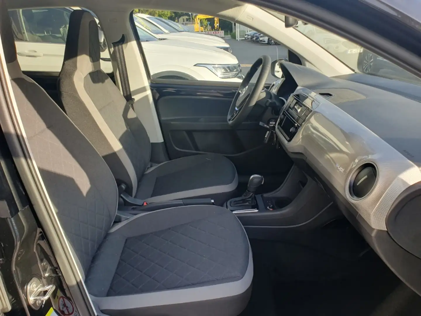 Volkswagen up! e-Edition Klimaautom DAB  SHZ Rückfahrkam. Temp PD Schwarz - 2
