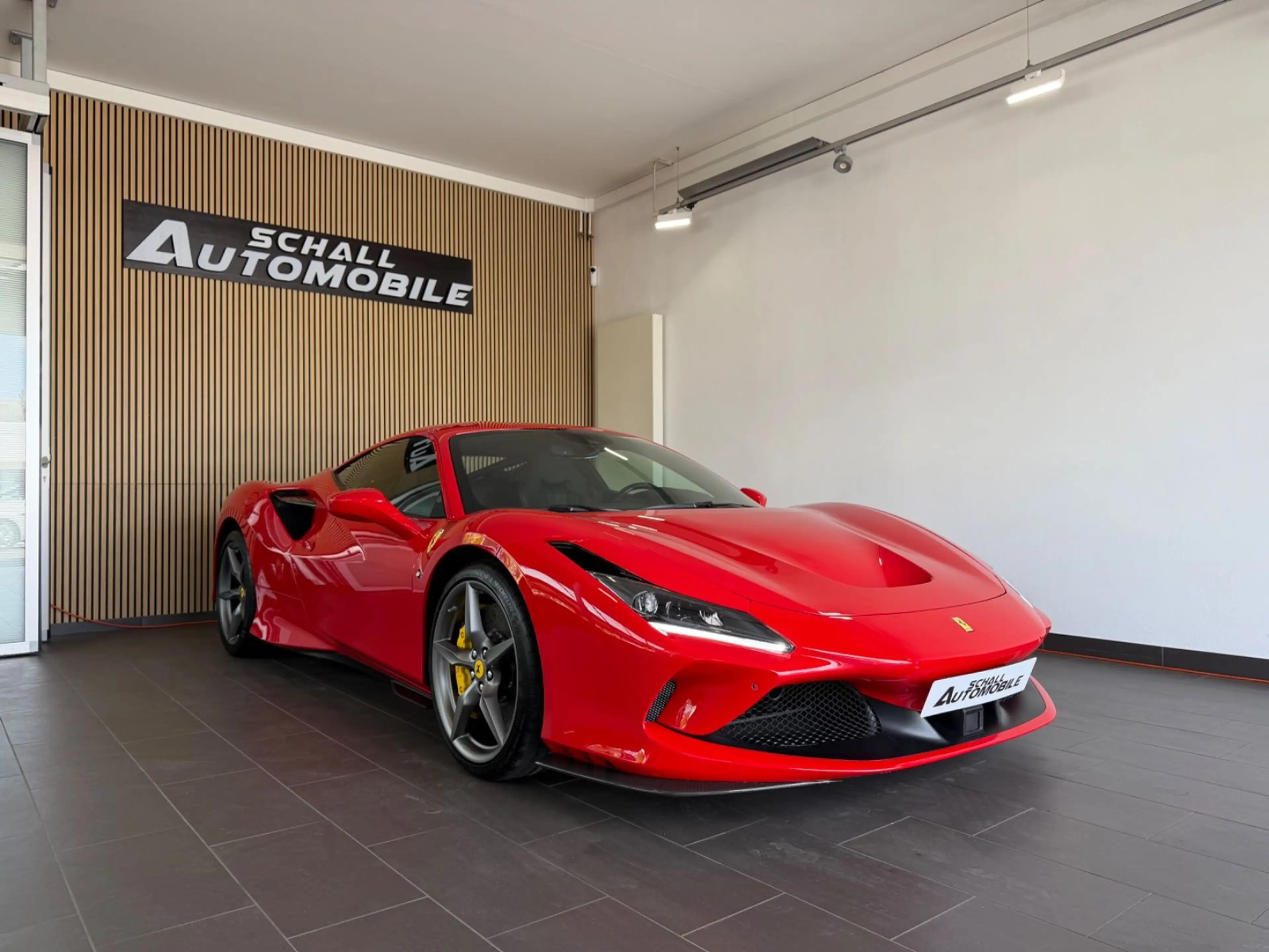 Ferrari F8 Tributo LIFT/CARBON/RACING-SEAT/DISPLAY/HIFI — photo 3