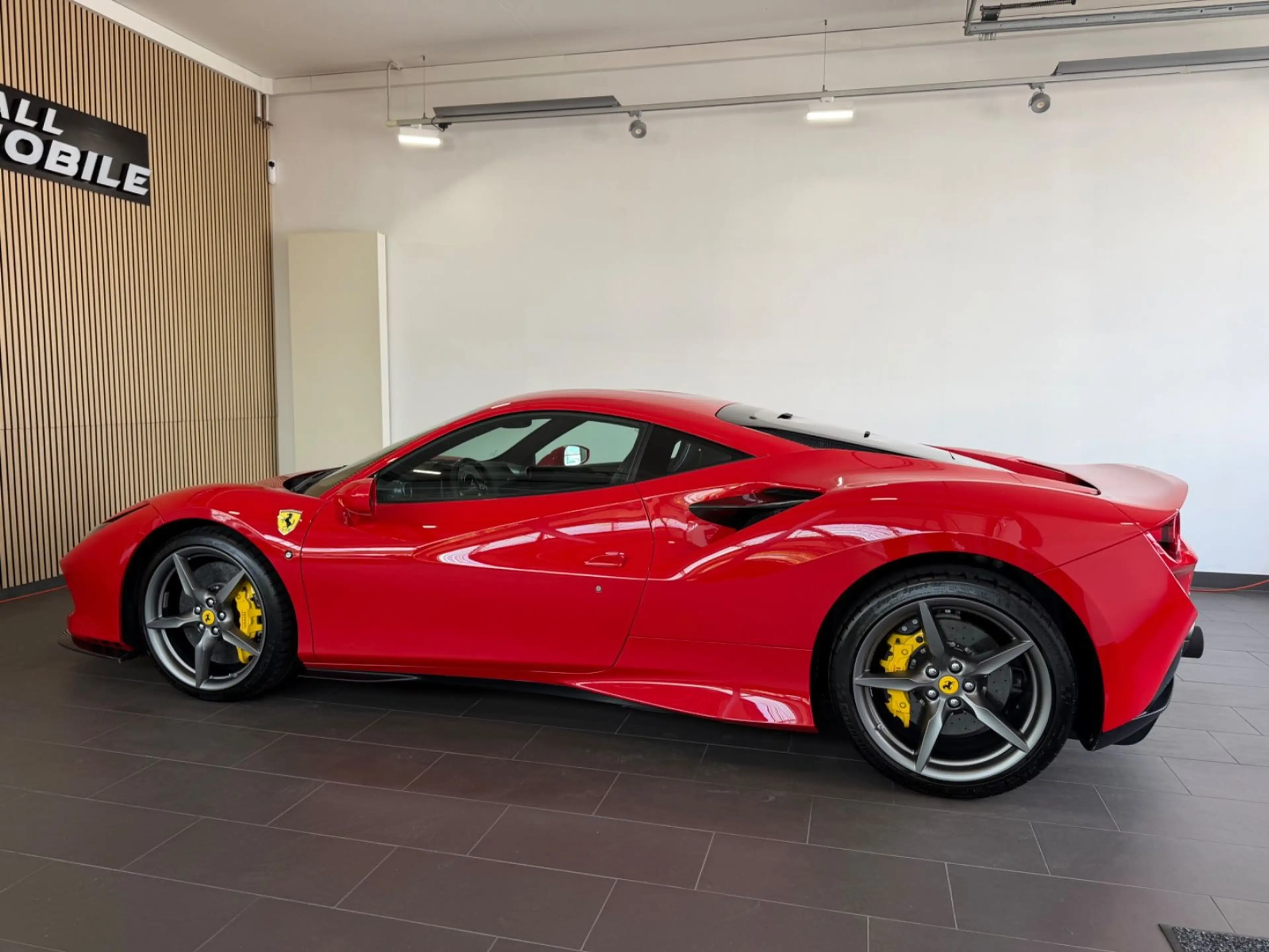 Ferrari F8 Tributo LIFT/CARBON/RACING-SEAT/DISPLAY/HIFI — photo 5