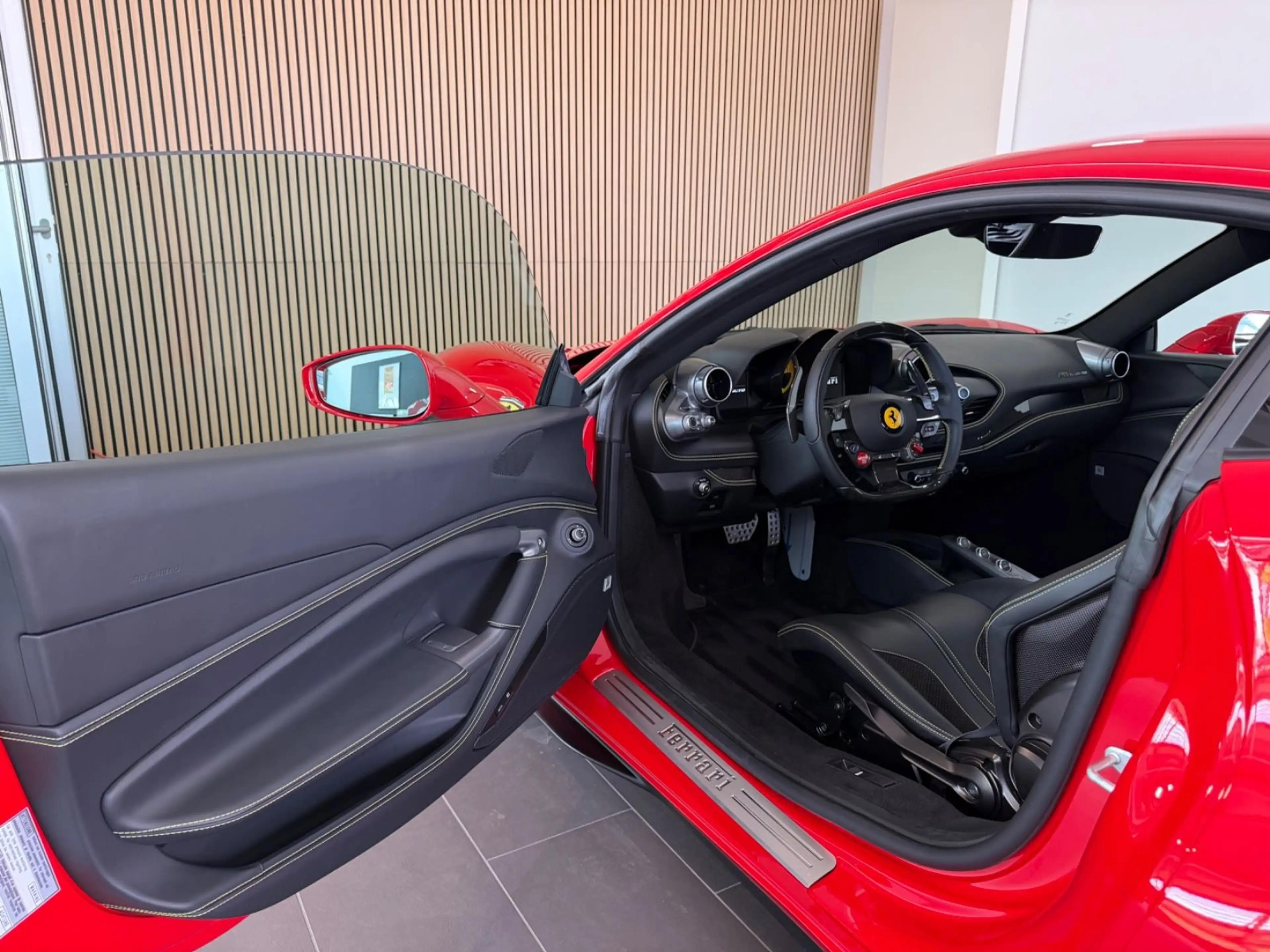 Ferrari F8 Tributo LIFT/CARBON/RACING-SEAT/DISPLAY/HIFI — photo 9