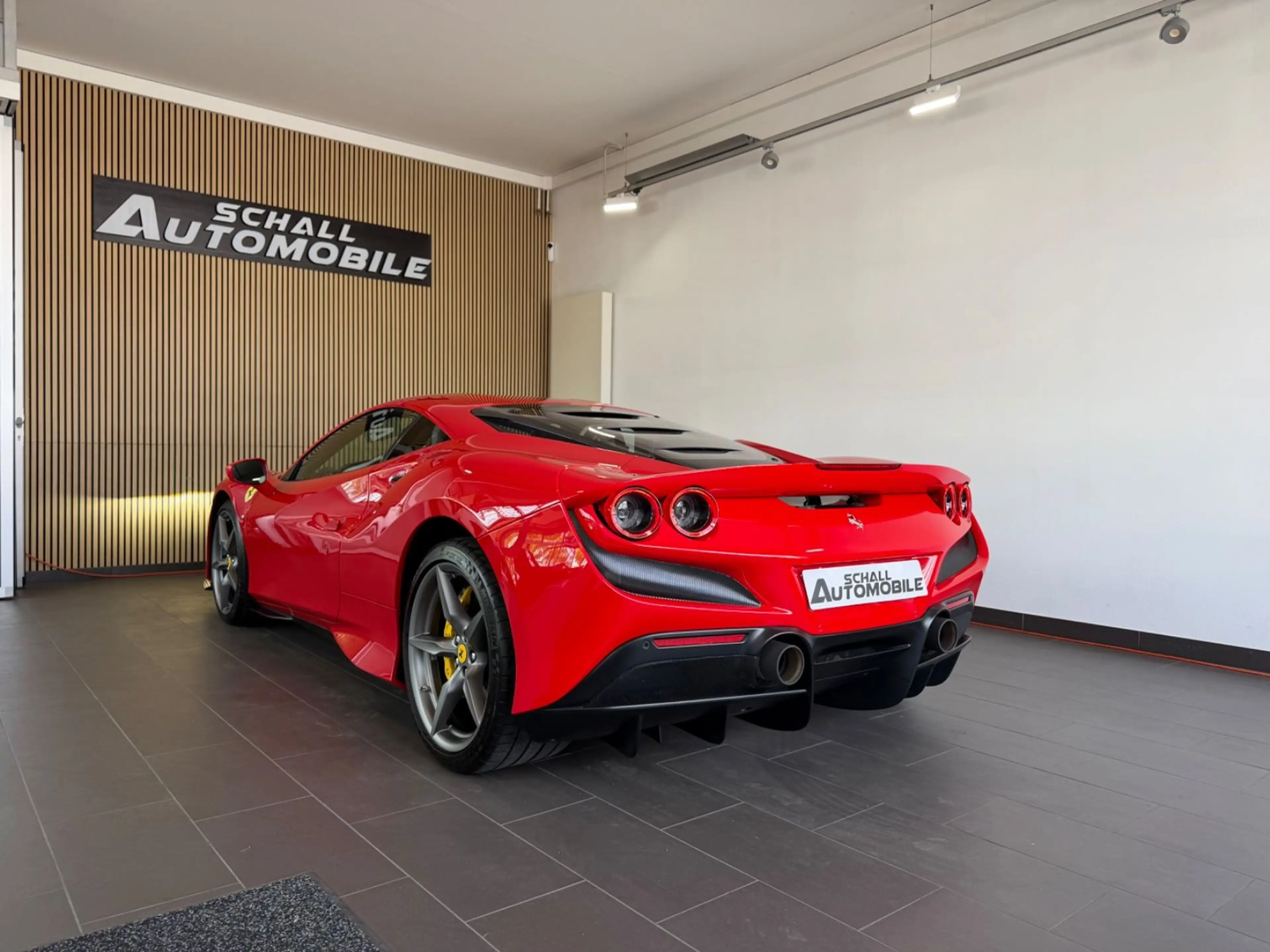 Ferrari F8 Tributo LIFT/CARBON/RACING-SEAT/DISPLAY/HIFI — photo 6