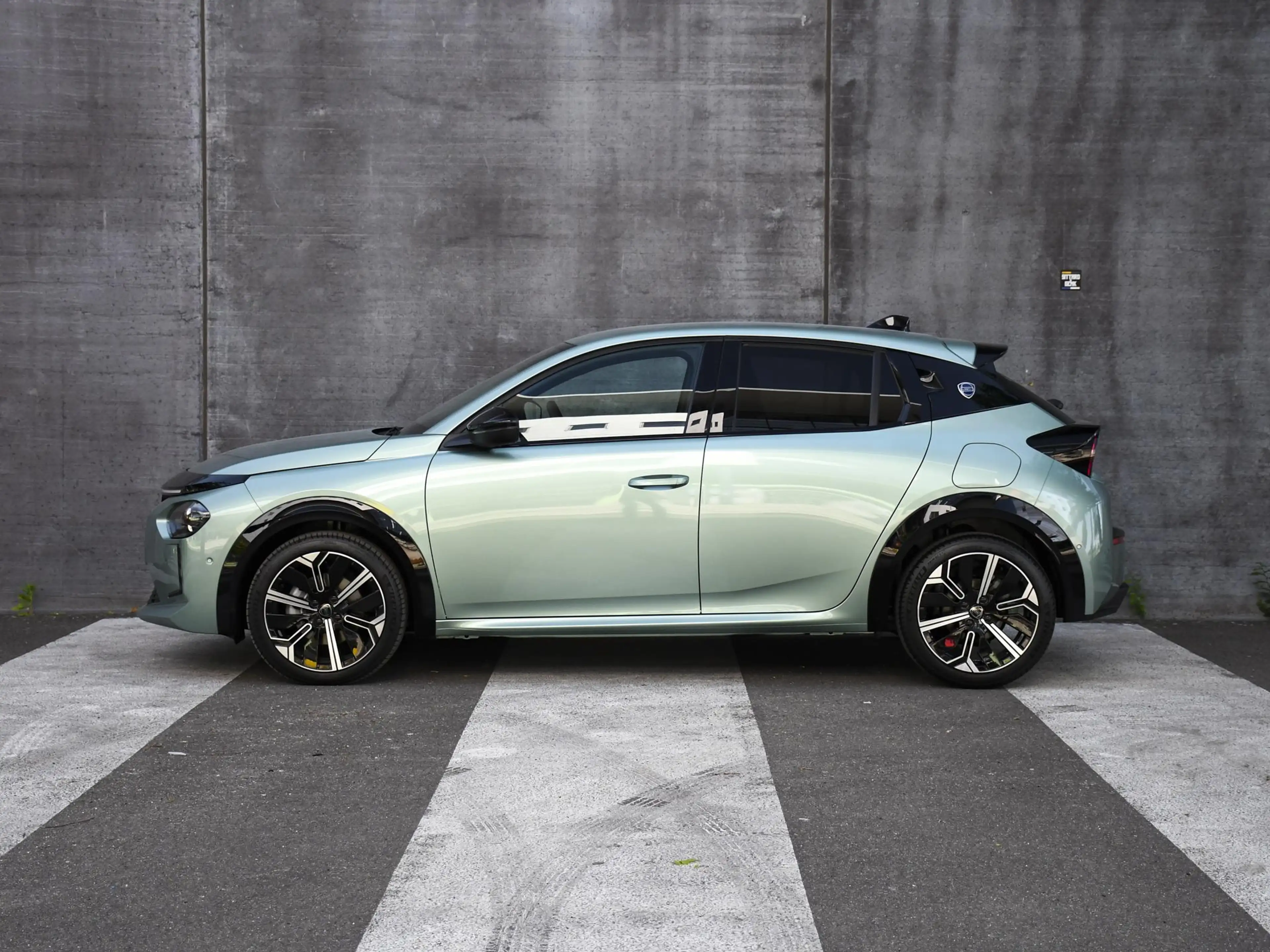Lancia Ypsilon LX 1.2 Turbo Hybrid 110pk Automaat CAMERA VOOR/ACH — photo 3