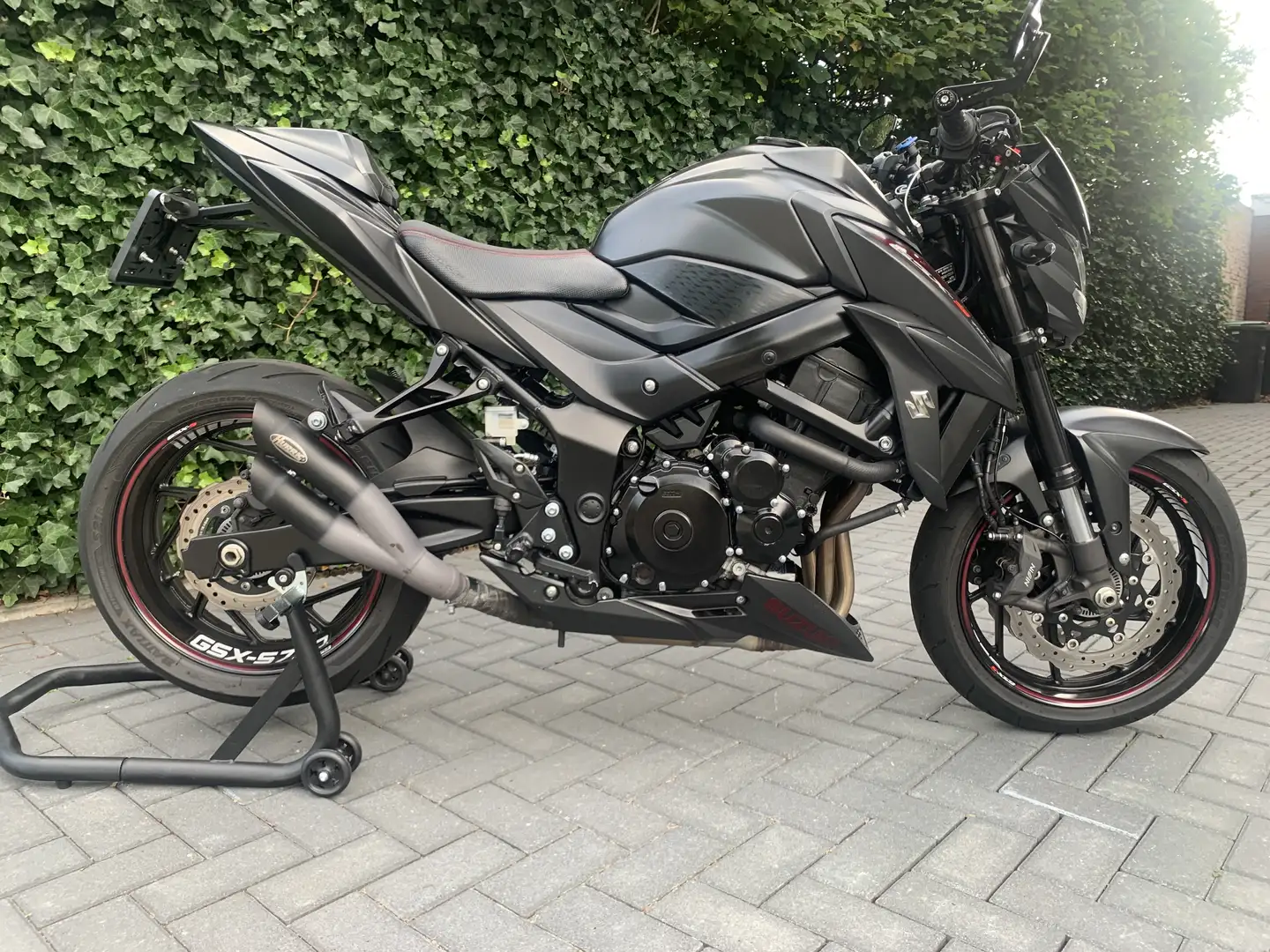 Suzuki GSX-S 750 GSX-S750 - 2