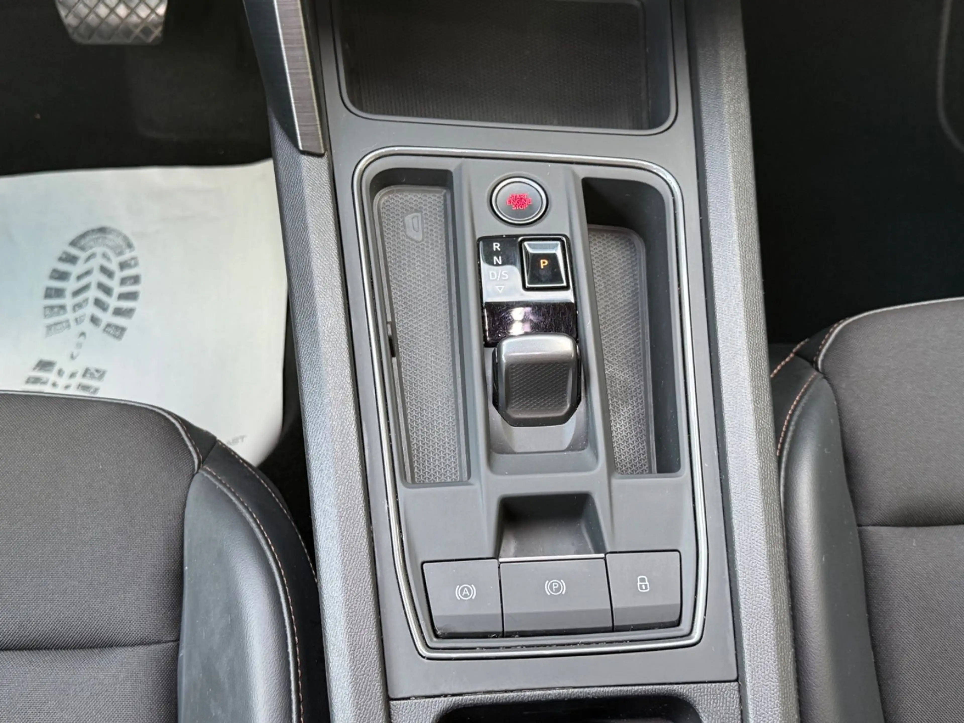 CUPRA Leon 1.5eTSi DSG Pano Virtual — photo 19
