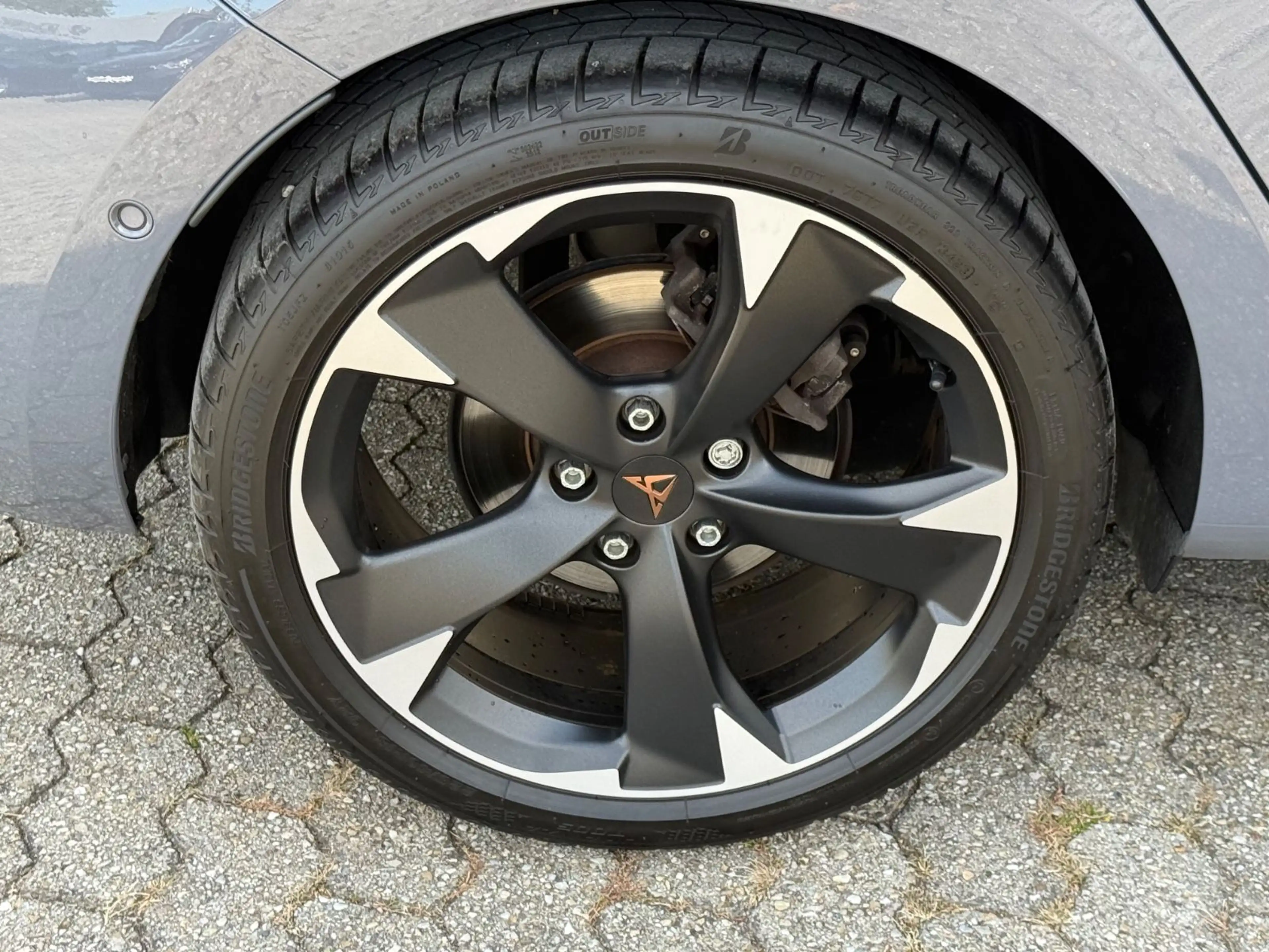 CUPRA Leon 1.5eTSi DSG Pano Virtual — photo 5