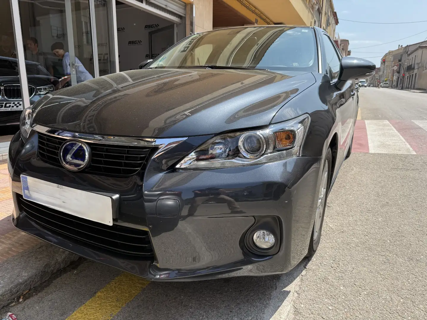 Lexus CT 200h Hybrid Plus Grau - 1