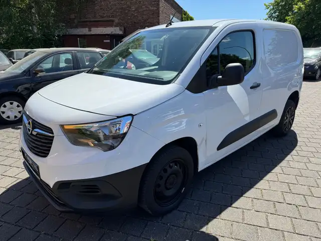 Opel Combo E 1.5 Kasten/EURO6/KLIMA/ALLWETTER/TEMPOMA