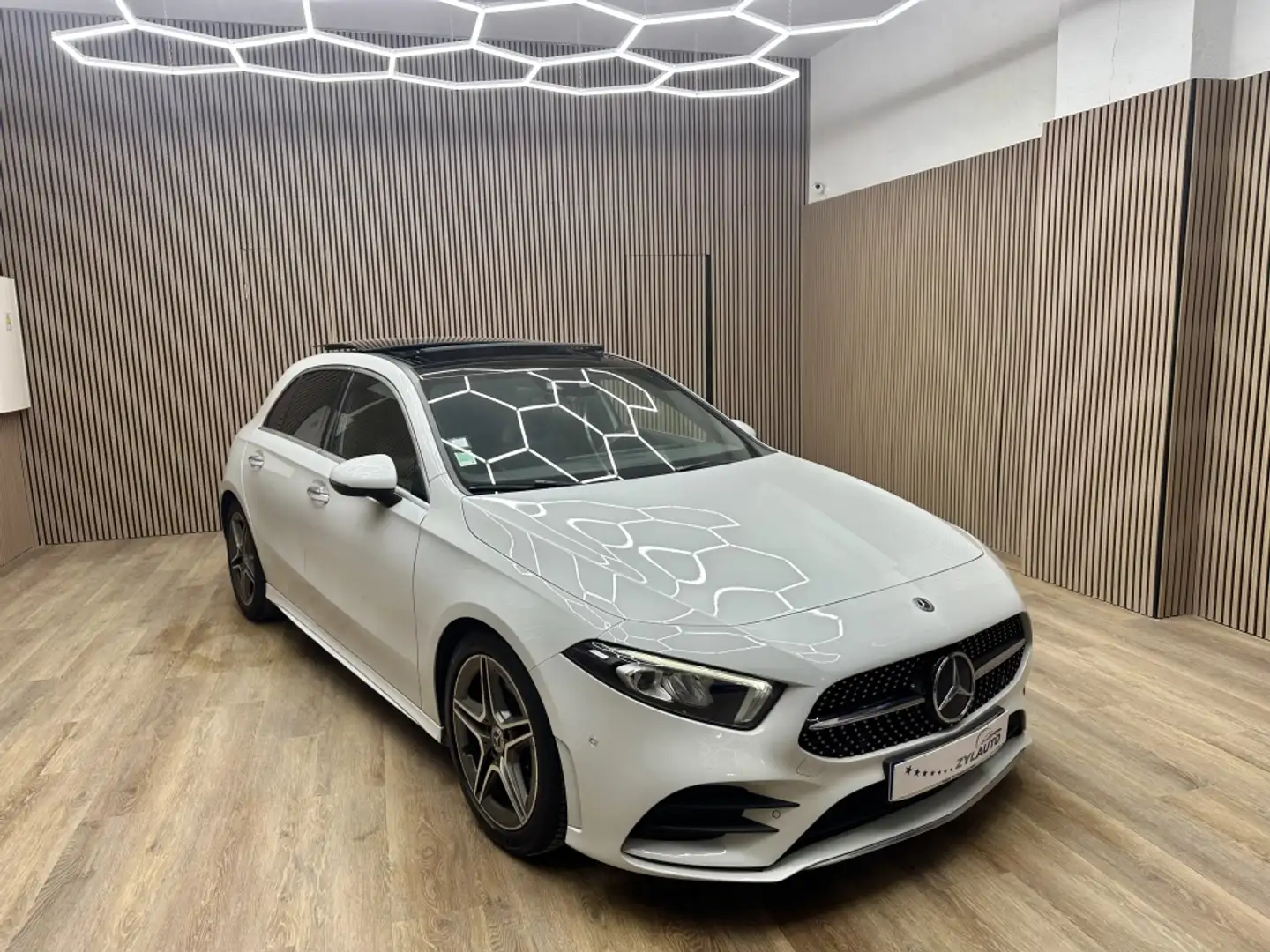 Mercedes-Benz A 180 180d 7G-DCT Blanco - 1
